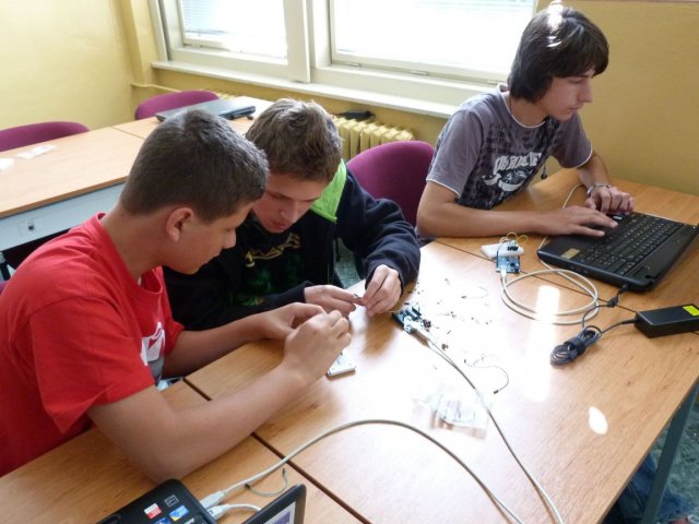 letna_skola_arduino_2011_01